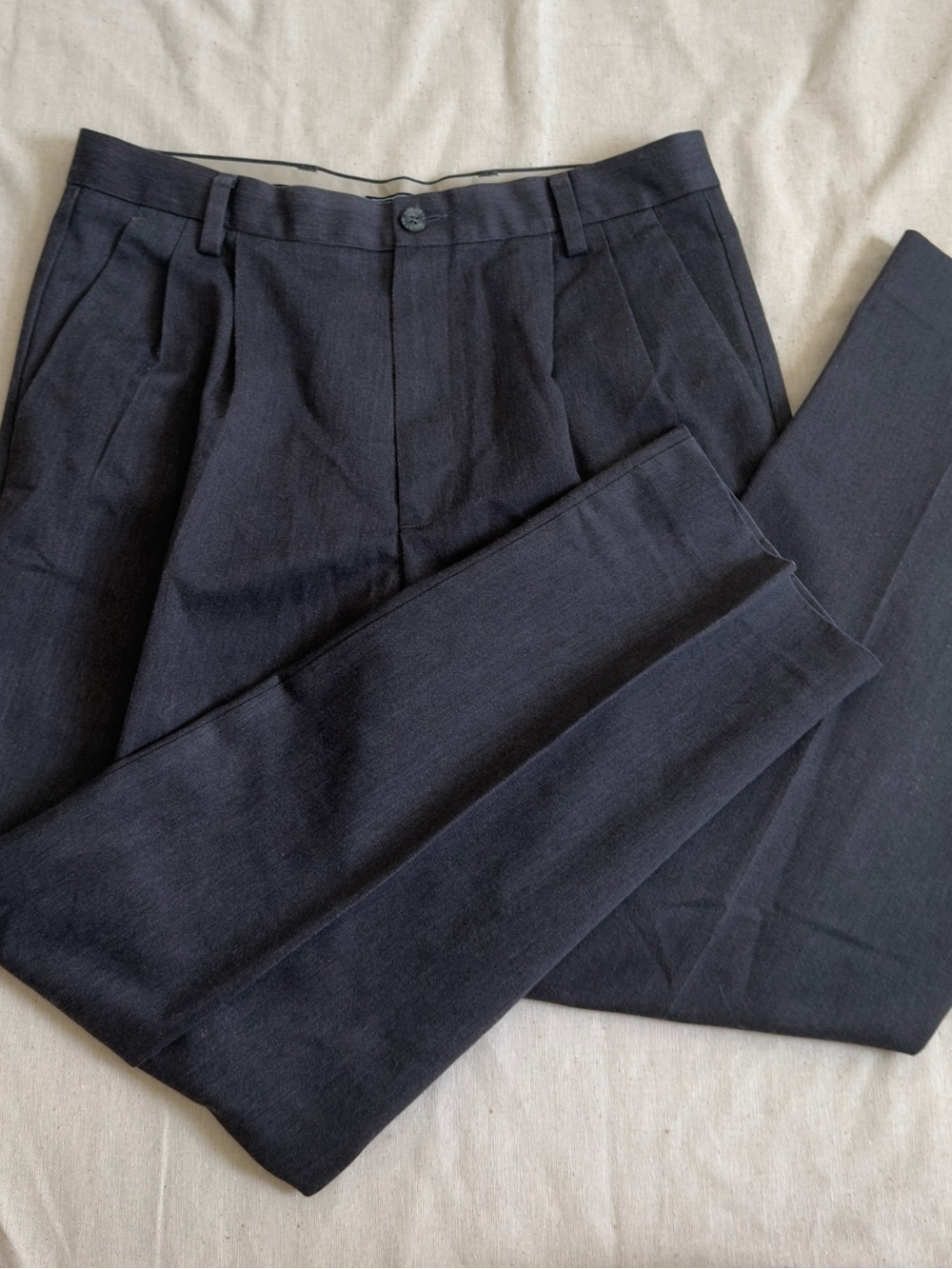 Dockers D3 Classic Cargo Pants Mens 33x30 Dark Gray Cotton Straight Leg Casual